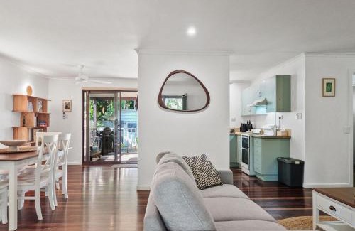 Nelly Bay House | Kingfisher on Mandalay