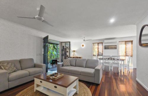 Nelly Bay House | Kingfisher on Mandalay