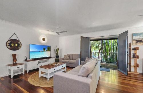 Nelly Bay House | Kingfisher on Mandalay