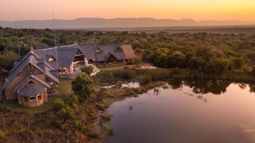 Bela-Bela Cabin | Kingfisher Villa in Mabula Game Reserve