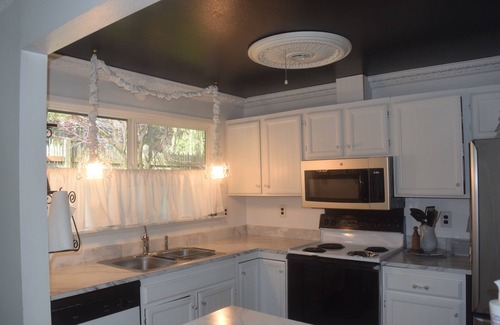 West Hills Cottage | Kings Cove Beach Rental
