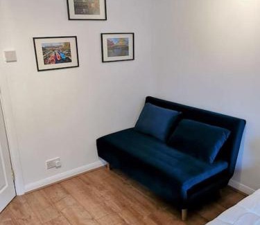 Camden Town House | Kings Cross 4BR House - Garden & Free Parking