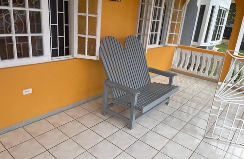 Port Antonio Apartment | King’s Hidden Treasure