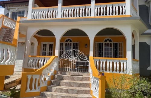 Port Antonio Apartment | King’s Hidden Treasure