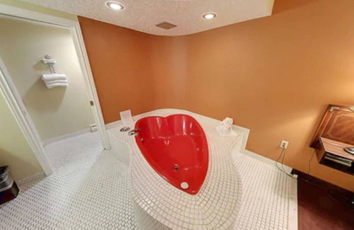 Niagara Falls Hotel | Kings Inn Near The Falls