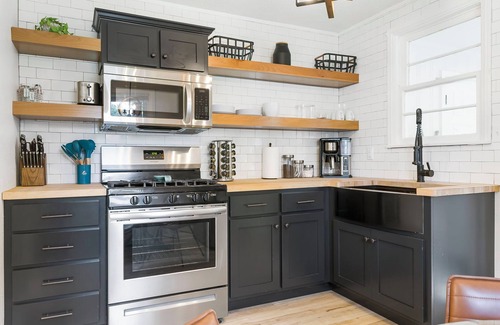 Joplin House | Kings, Kitchens & Comfort In Modern Cedar Home