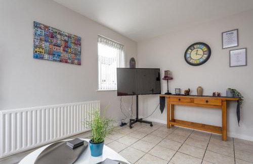 Belfast Apartment | Kings Lodge Apartment & Patio