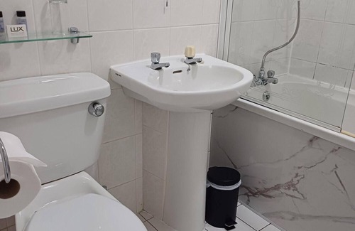 Rutherglen Hotel | Kings Park Hotel