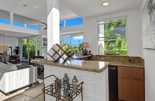 Indian Canyon House | Kings Point Retreat - Palm Springs Paradise on Indian Canyons Golf Course
