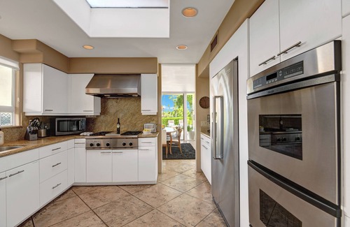 Indian Canyon House | Kings Point Retreat - Palm Springs Paradise on Indian Canyons Golf Course