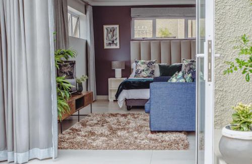 Humewood House | Kingsbeach Cottages