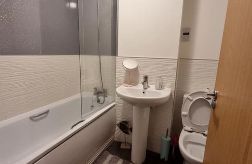 Camborne House | Kingsize Room Close To The A30 Camborne