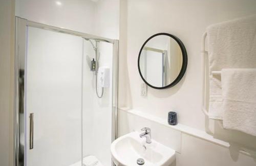 Norbiton Apartment | Kingston Central Suites