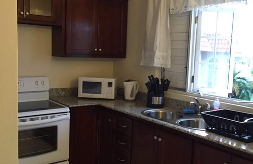 Saint Andrew Apartment | Kingston Guest Apt at Plantation Springs