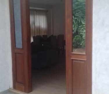 Katugastota Apartment | Kingston Villa
