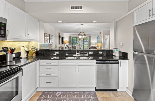 Arcadian Shores Villa | Kingston WHP 2B Ground level Villa w/pool/beach