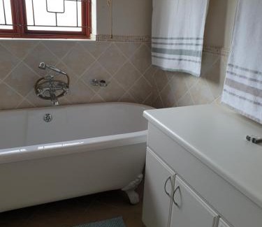 Grahamstown Apartment | Kingsview Unit