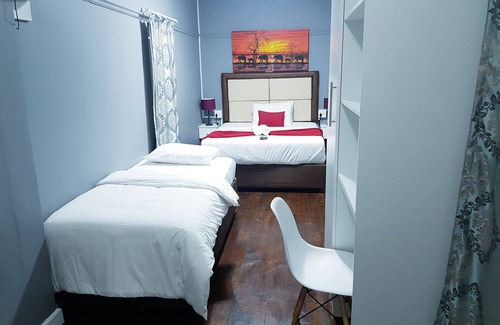 Port Elizabeth Central House | Kingsworth Inn - Port Elizabeth