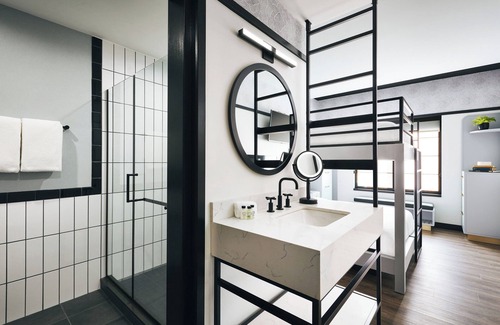 Downtown Chattanooga Hotel | Kinley Chattanooga Southside, a Tribute Portfolio Hotel