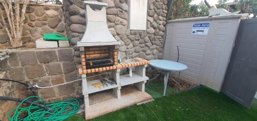Migdal Ski Chalet | kinneret love sounds