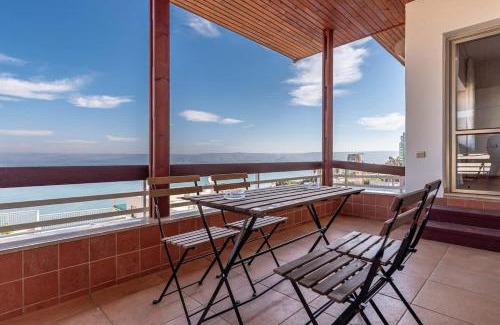 Tiberias House | Kinneret View Six Bedrooms