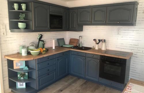 Schwarzenfeld Apartment | Kinofeeling im Reihenhaus mit schönem Garten