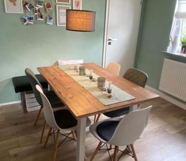 Schwarzenfeld Apartment | Kinofeeling im Reihenhaus mit schönem Garten