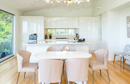 Kiama Heights House | Kinosaki Bath - Epic Ocean Farm View