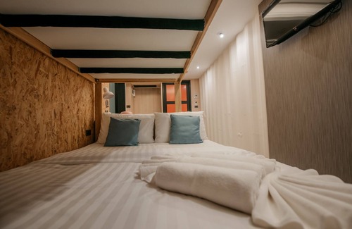 Trang Hotel | Kipbox Hotel Trang