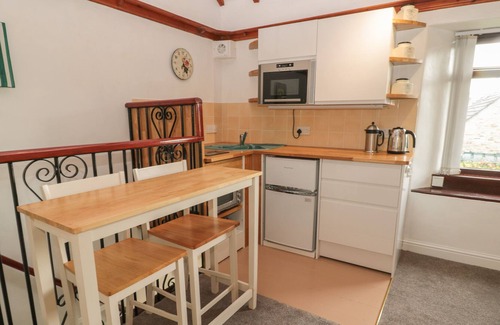 Barnard Castle Cottage | KIRKCARRION COTTAGE, romantic in Middleton-In-Teesdale