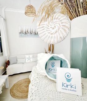 Paros Hotel | Kirki Rooms by the sea