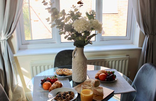 Milton Keynes Apartment | Kirkwood by Stay Shoal