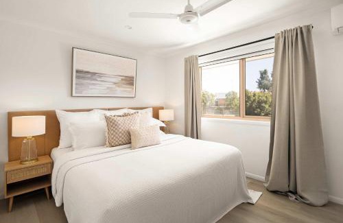Tweed Heads House | Kirra Beach Escape - Pool Tennis Pets Near Airport