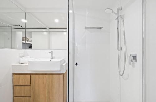Coolangatta Apartment | Kirra Palms Holiday Apartments