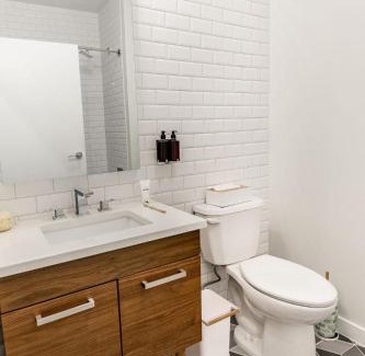 Central Business District Apartment | Kislak 407 Stunning 2BR Corner Apt Retreat Above the City