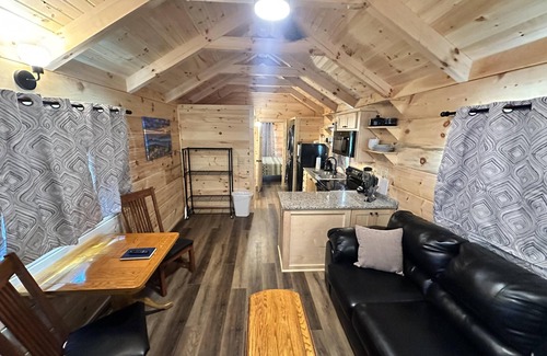 Union Mills Cabin | Kiss N Tell -Hot Tub, Fireplace,Hiking,View,Near Asheville ,WiFi