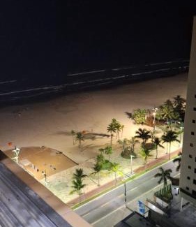 Tupi Apartment | kit na tupi, frente mar, vaga garagem rotativa