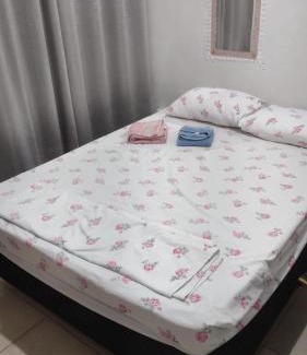 Maringa Apartment | Kit net 02 quarto e cozinha espaço exclusivo cama casal e cama solteiro