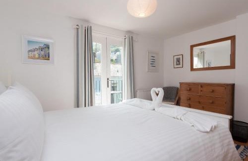 Dartmouth House | Kitcat Cottage