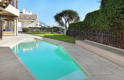 Sunset Beach Villa | Kite View Villa @2