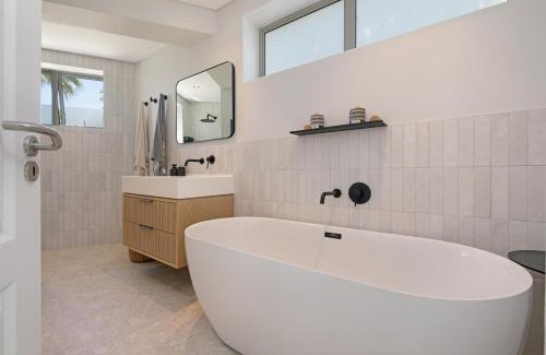 Sunset Beach Villa | Kite View Villa @2