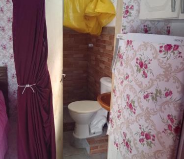 Sao Joao do Rio Vermelho House | Kitinete pequena em patio compartilhado