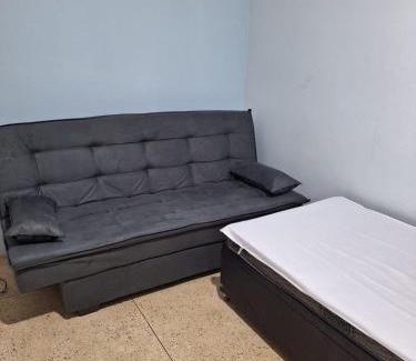 Boqueirao Apartment | kitnet pé na areia, em frente a praia.