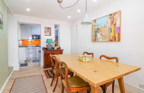 Hythe Cottage | Kits Cottage