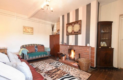 Bamburgh House | Kittiwake Cottage, Budle Bay