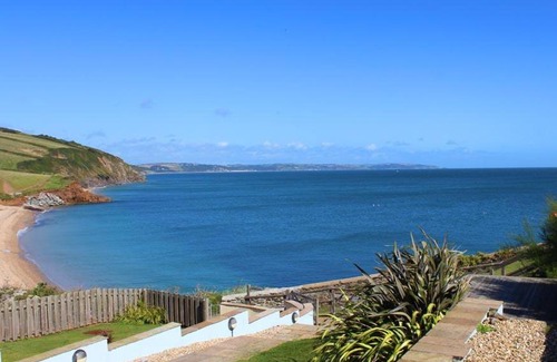 Chillington House | Kittiwake