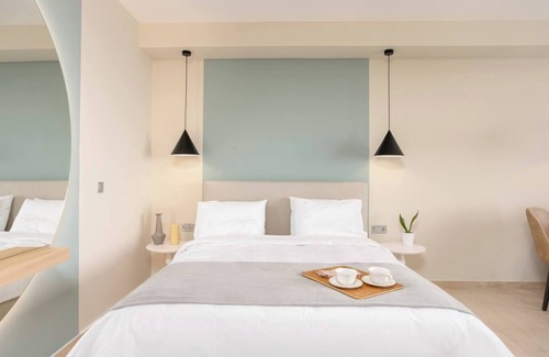 Ladadika Condo | Kiveli Sea View Suite 3