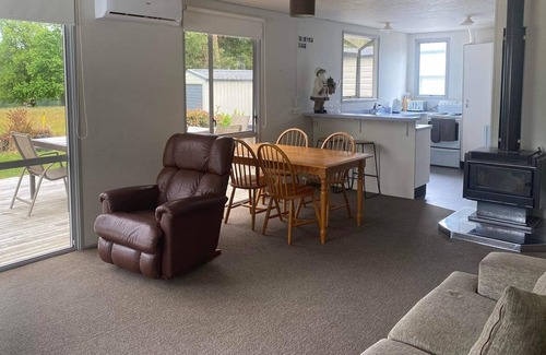 Atiamuri House | Kiwi Bach in Atiamuri