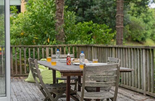 Onemana House | Kiwi Charmer - Onemana Holiday Home
