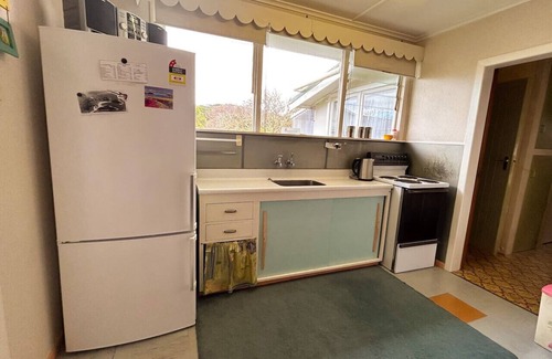 Matapouri House | Kiwi Classic - Matapouri Bay